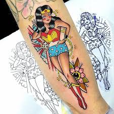 Vintage Wonder Woman with Pin-Up Style